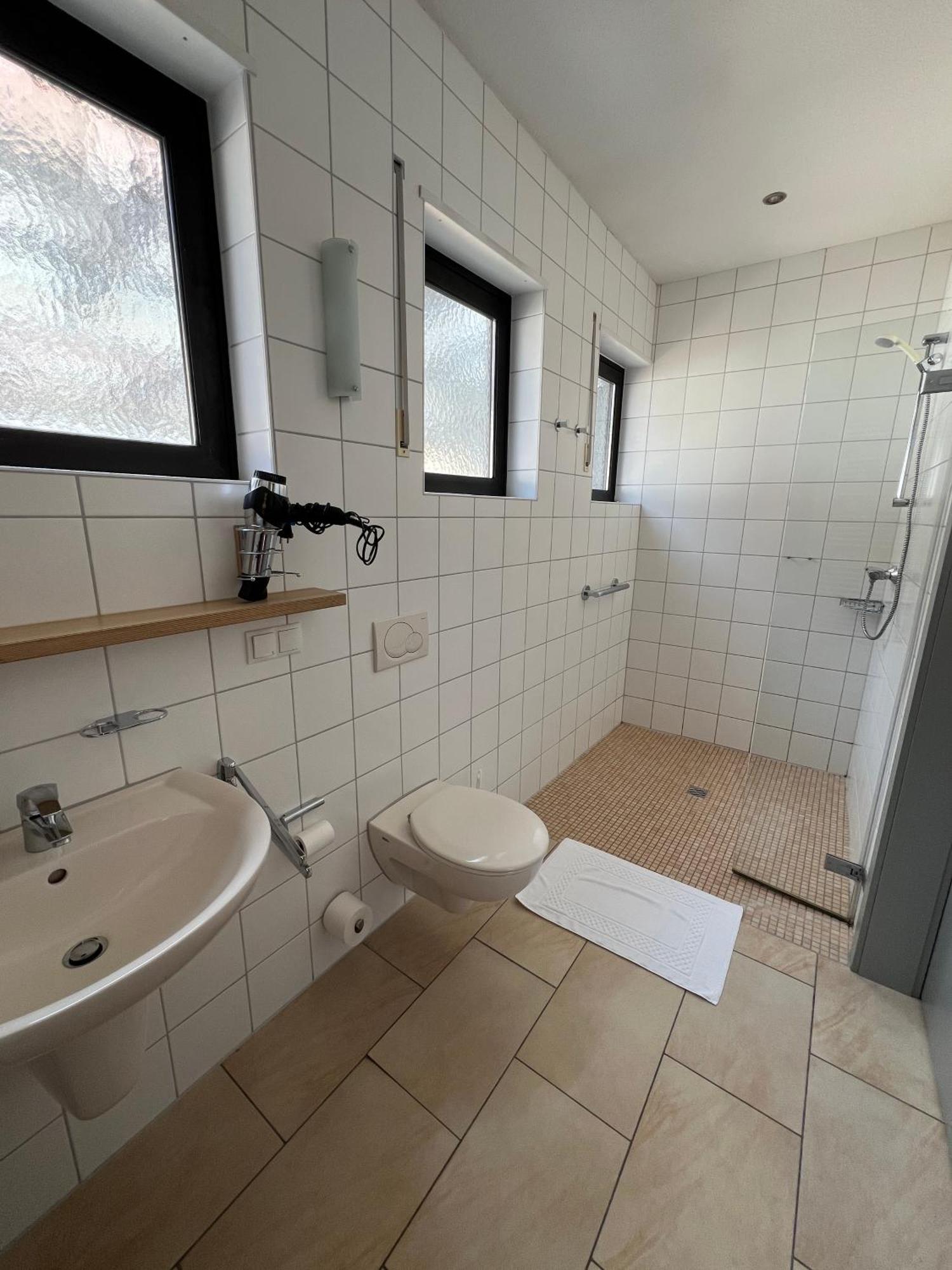 Hotel Pfaelzer Hof Enkenbach-Alsenborn Kültér fotó