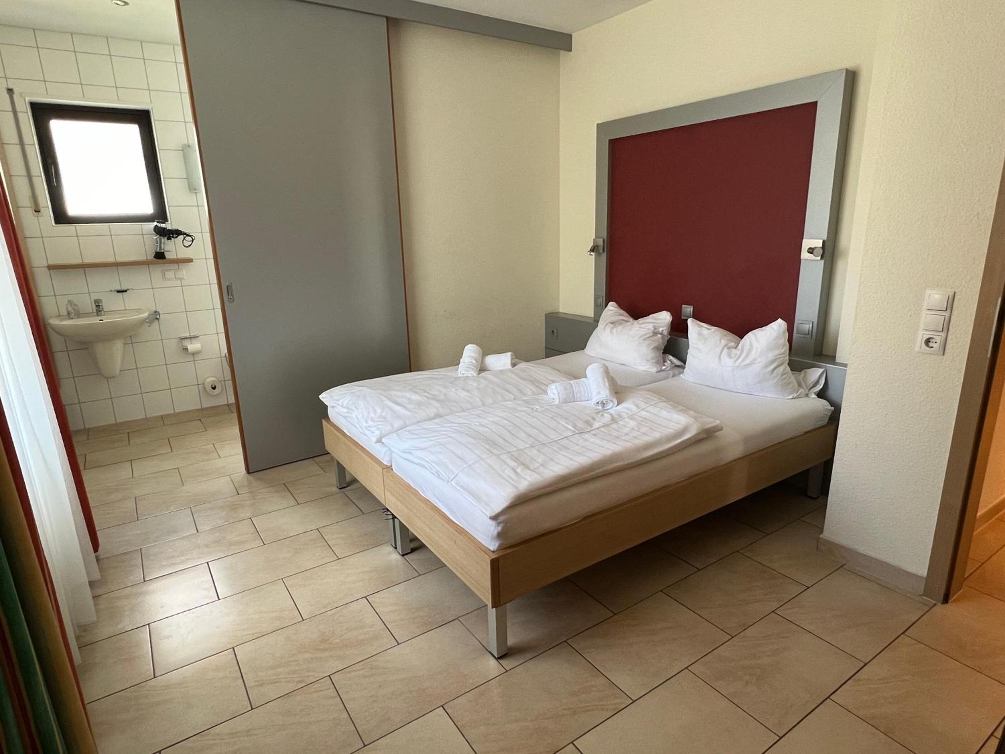 Hotel Pfaelzer Hof Enkenbach-Alsenborn Kültér fotó