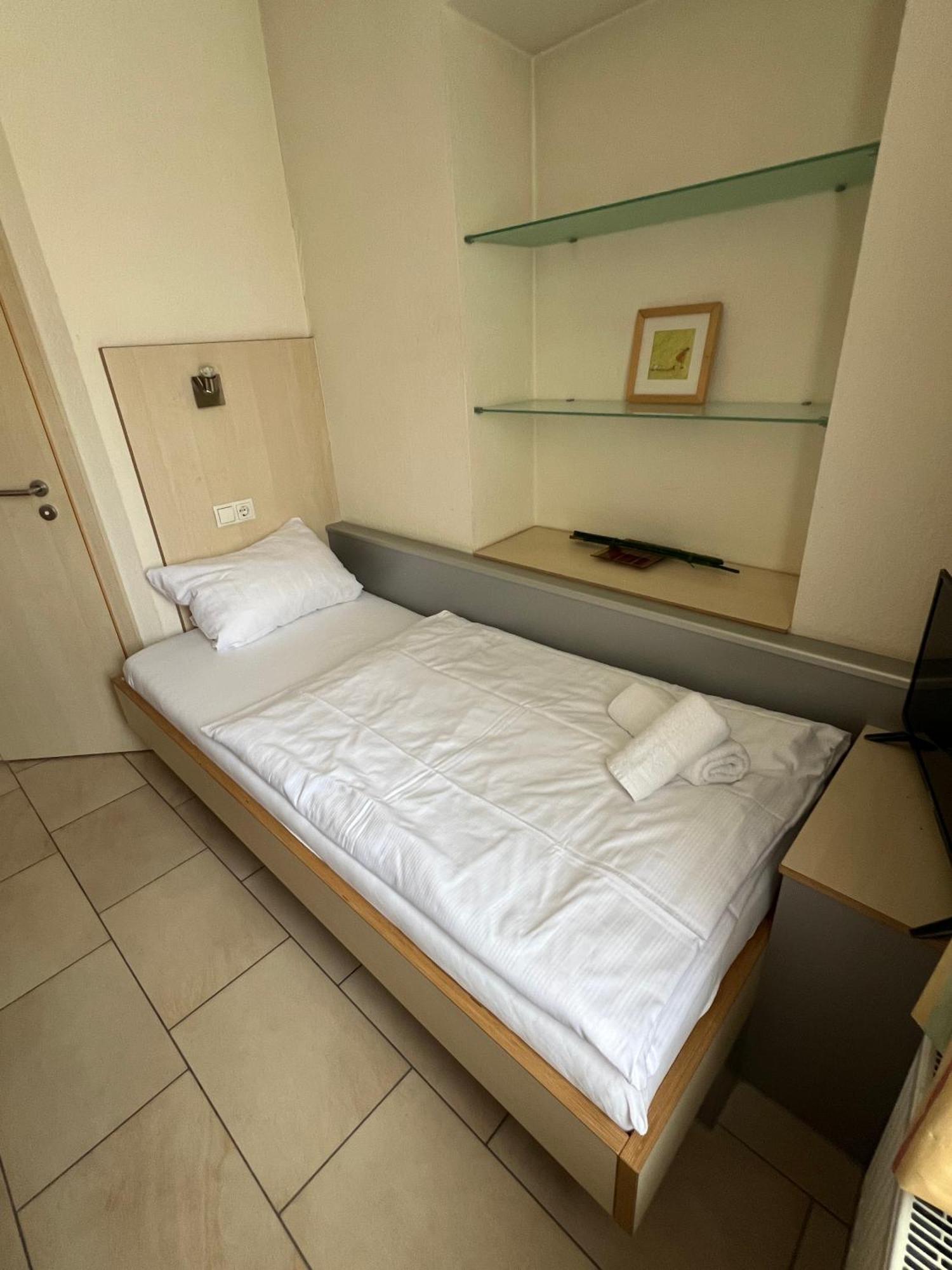 Hotel Pfaelzer Hof Enkenbach-Alsenborn Kültér fotó